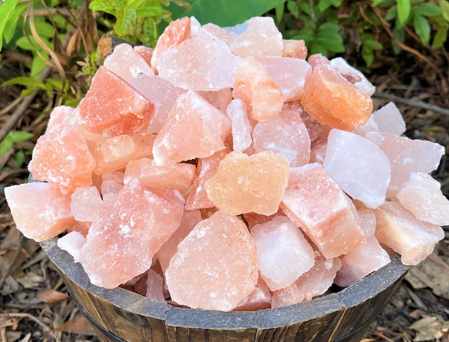 image showing himalayan-salt-pink-closeup this is for aticle Why Is Himalayan Salt Pink
